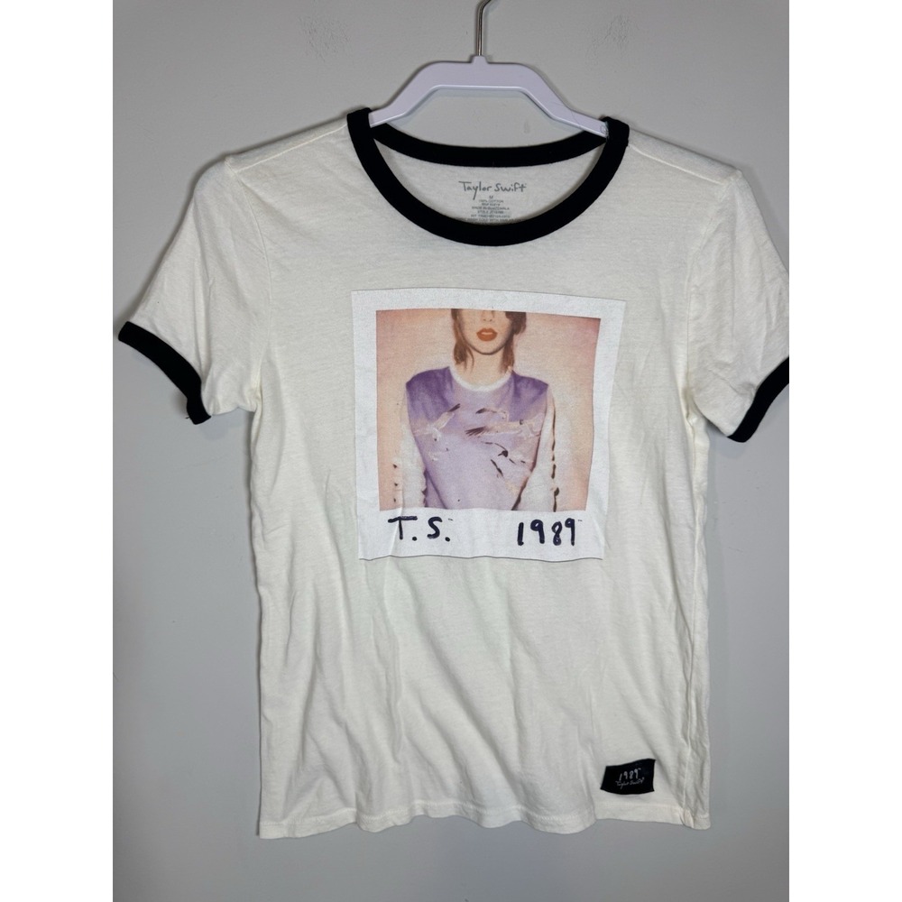 OFFICIAL Taylor‎ Swift 1989 Tour Polaroid Album CD Cover T-Shirt Swiftie Medium